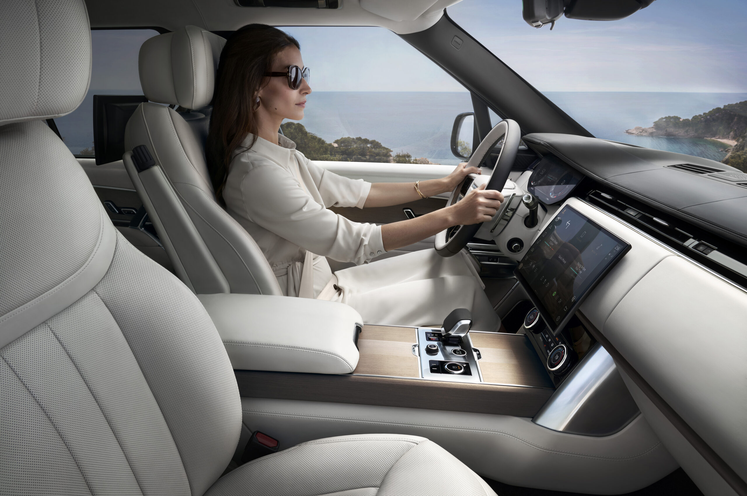 Range Rover - @lifestylemag - 222.lifestylemag.com
