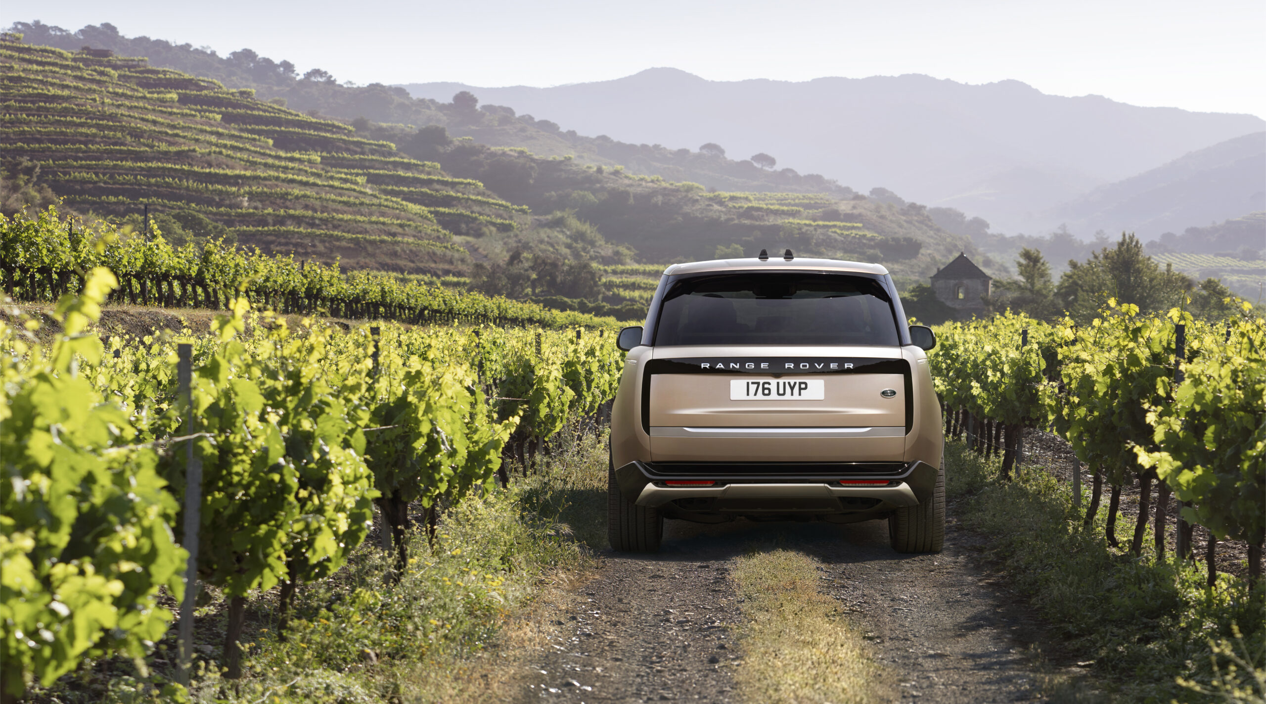 Range Rover - @lifestylemag - 222.lifestylemag.com