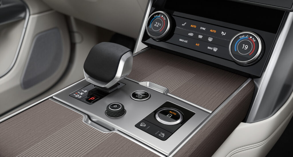 Range Rover - @lifestylemag - www.lifestylemag.com