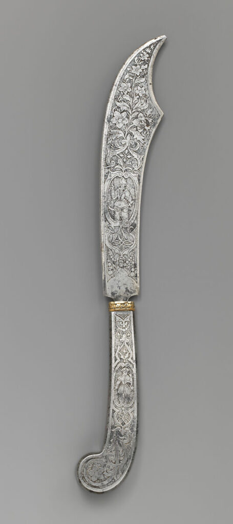 Letter opener with engraved figures - @lifestylemag